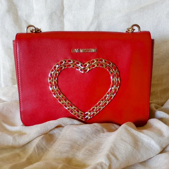 Beautiful Love Moschino Red Heart Chain Bag; W/DustBag; NWT - Picture 1 of 13